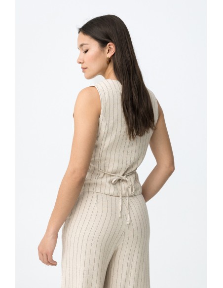 TOP-CHALECO-ABOTONADA-SIN-MANGAS-BEIGE-RAYAS-ANITTA-TIFFOSI
