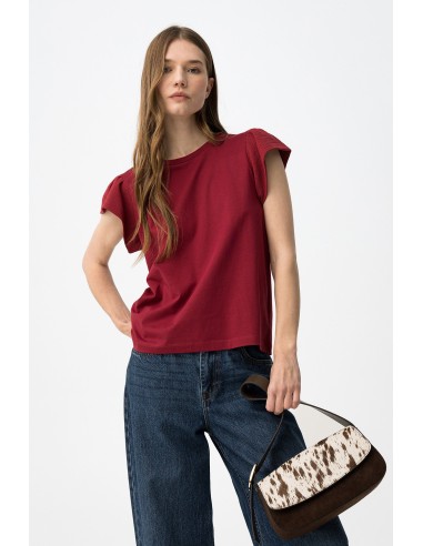 CAMISETA-BÁSICA-MANGAS-VOLANTES-CUELLO-PICO-KIRA-TIFFOSI