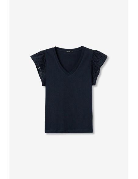 CAMISETA-CUELLO-REDONDO-MANGAS.VOLANTES-PERFORADA-GRACIOSA.TIFFOSI