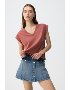 CAMISETA-MANGA-CORTA-CUELLO-PICO-CORTE-REGULAR-CHARLIZE-TIFFOSI 2