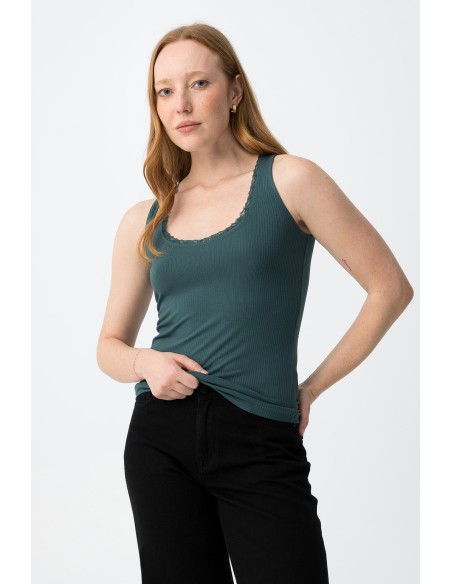 TOPS-LENCEROS-PUNTILLA-CUELLO-TIRANTES-CANALÉ-VIGO-TIFFOSI