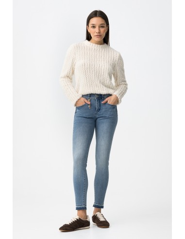 VAQUEROS-SKINNY.AZUL-CLARO-TIRO-ALTO-PUSH-UP-PUSH-IN-TIFFOSI