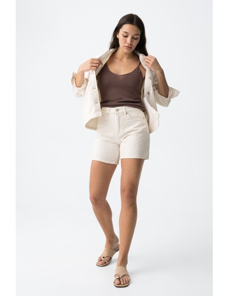 SHORTS-BEIGE-TIRO-ALTO-BORDADO-AL-TONO-LANA-TIFFOSI