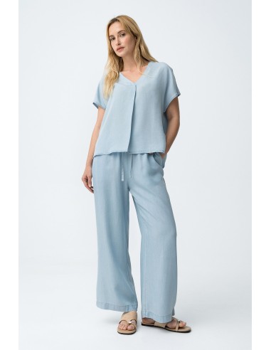 BLUSA-AZUL-CLARO-CUELLO-PICO-MANGA-CORTA-MARA-TIFFOSI