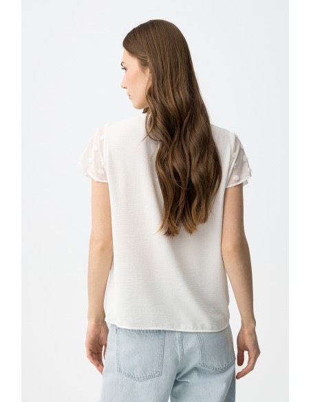 BLUSA-MANGAS.TRANSPARENTES-BORDADOS-CUELLO-PICO-NONY-TIFFOSI