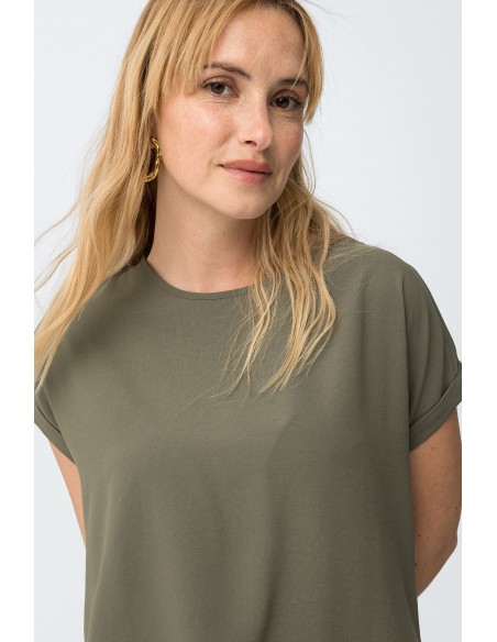 BLUSA-CAMISETA-MANGA-CORTA-DOBLADILLO-CUELLO-REDONDO-UPDATY-TIFFOSI