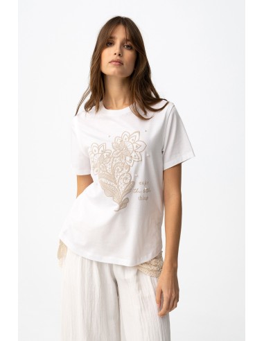 CAMISETA-BLANCA-BORDADOS-FLORES-BEIGE-FRASE-ANGEL-TIFFOSI