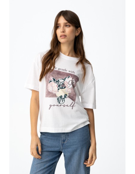 CAMISETA-ESTAMPADO-FLORAL-CUELLO-REDONDO-RELAXED-SPOINK-TIFFOSI