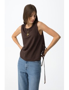 TOP-SIN-MANGAS-CUELLO-TRENZADO-LAZADA-LATERALES-BRESHA-TIFFOSI 2