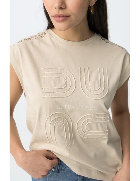 CAMISETA-CALADA-HOMBRO-ESPALDA-ESTAMPADO-FRONTAL-JELLICENT-TIFFOSI