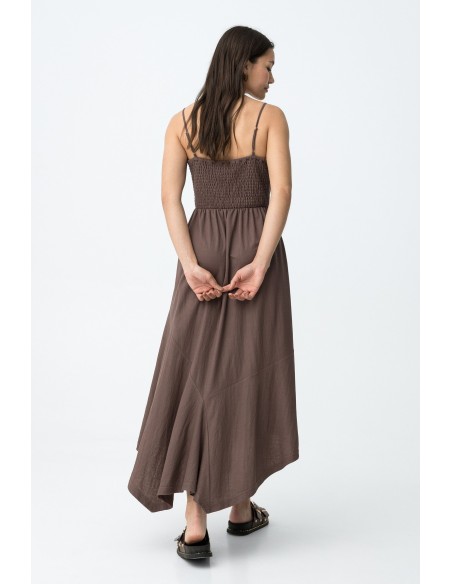 VESTIDO-MARRÓN-TIRANTES-FINOS-REGULABLES-ESCOTE-FRUNCIDO-AGGRON-TIFFOSI