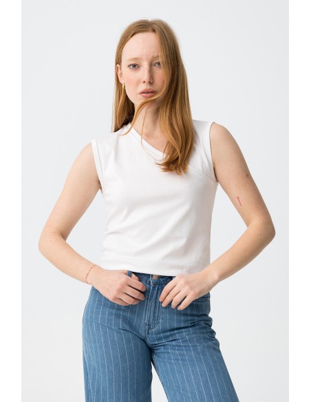 TOP-CRUZADO-CUELLO-PICO-SLIM-PHANIE-TIFFOSI