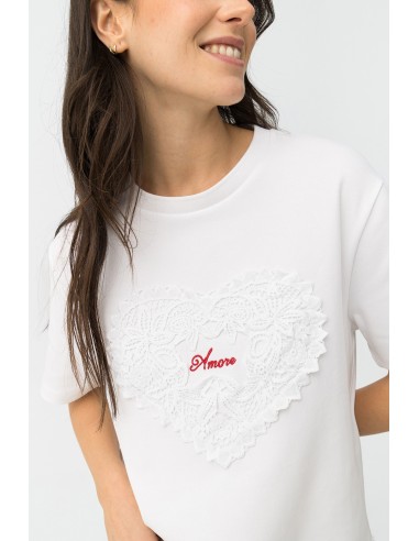 CAMISETA-BLANCA-CORAZÓN-BORDADO-AL-TONO-AMORE-AURA-TIFFOSI