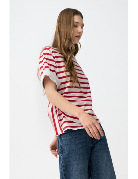 CAMISETA-RAYAS-BLANCAS-ROJAS-MANGA-CORTA-LAZO-LATERAL-TRABILLA-CUELLO-REDONDO-AMORA-TIFFOSI