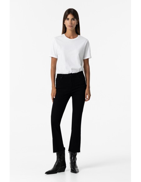 JEANS-NEGROS-CAPRI-MEGAN-CINCO-BOLSILLOS-LIGERA-CAMPANA-BAJO-DESHILACHADO-TIFFOSI
