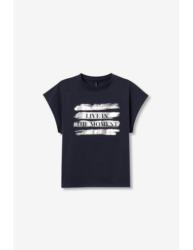 CAMISETA-AZUL-MARINO-ESTAMPADO-METALIZADO-FRASE-MANGAS-SISA-MADRID-TIFFOSI