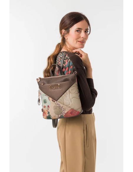 MOCHILA-CUADRADA-ESTAMPADA-COMPARTIMENTOS-BLOSSOM-ANEKKE