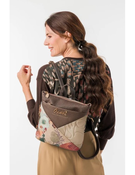 MOCHILA-CUADRADA-ESTAMPADA-COMPARTIMENTOS-BLOSSOM-ANEKKE