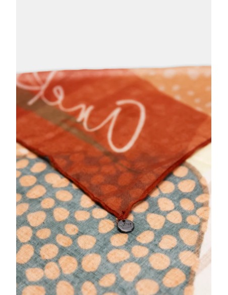 PAÑUELO-RECTANGULAR-ESTAMPADO-ODYSSEY-CORAZÓN-ANEKKE