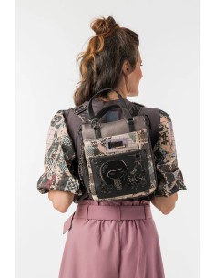 MOCHILA-DOS-ASAS-MANO-COMPARTIMENTOS-ESTAMPADA-IRON-ANEKKE
