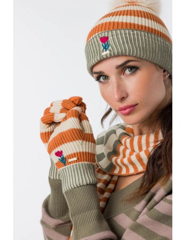 GUANTES-COMBINADO-RAYAS-BORDADO-FLORAL-ANEKKE