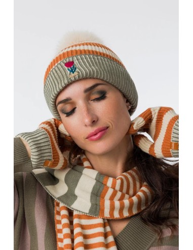 GORRO-PUNTO-RAYAS-POMPÓN-BORDADO-ANEKKE