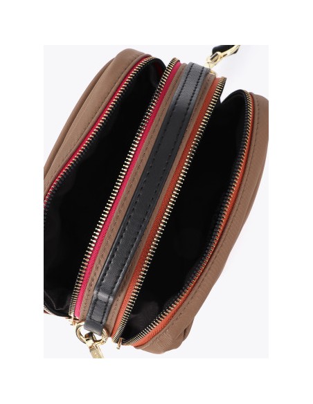 BANDOLERA-NYLON-CHARM-DOS-COMPARTIMENTOS-ASA-MANO-ASA-BANDOLERA-REGULABLE-MARRÓN-TAUPE-LOLA-CASADEMUNT