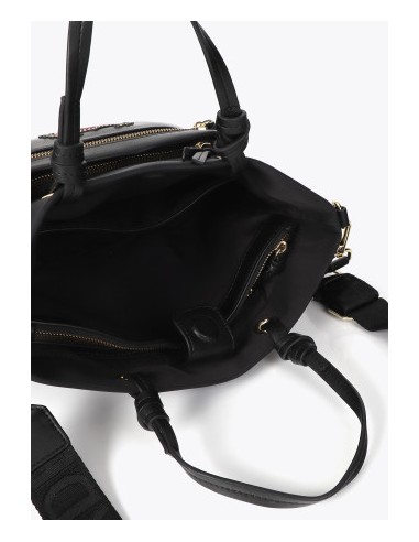 BOLSO-BANDOLERA-ASAS-NYLON-CIERRE-CREMALLERA-PARCHES-BOLSILLO-FRONTAL-LOLA-CASADEMUNT