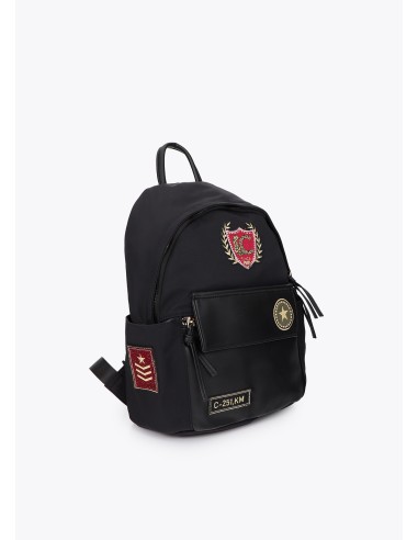 MOCHILA-NYLON-NEGRO-PARCHES-MÚLTIPLES COMPARTIMENTOS-ASA-MANO-LOLA-CASADEMUNT