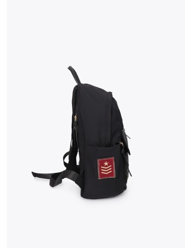MOCHILA-NYLON-NEGRO-PARCHES-MÚLTIPLES COMPARTIMENTOS-ASA-MANO-LOLA-CASADEMUNT
