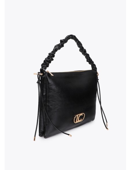 FUNDA-PORTATIL-TABLET-EFECTO-PIEL-NEGRA-ASA-MANO-ASA-BANDOLERA-LOLA-CASADEMUNT
