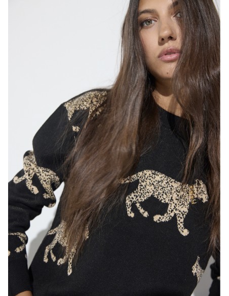 JERSEY-NEGRO-ESTAMPADO-LEOPARDOS-COLLAR-LOGO-LOLA-CASADEMUNT