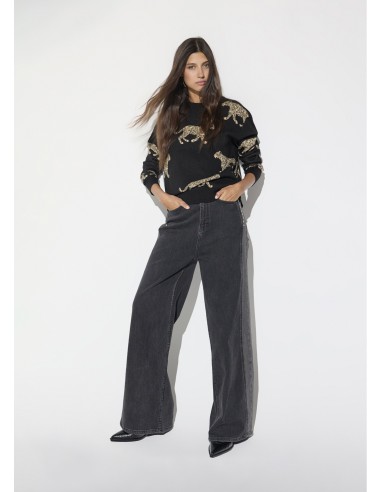 JERSEY-NEGRO-ESTAMPADO-LEOPARDOS-COLLAR-LOGO-LOLA-CASADEMUNT