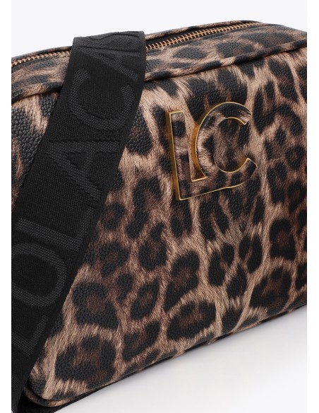 BANDOLERA-ANIMAL-PRINT-CIERRE-CREMALLERA-ASA-BANDOLERA-LOGO-DORADO-FRONTAL-LOLA-CASADEMUNT