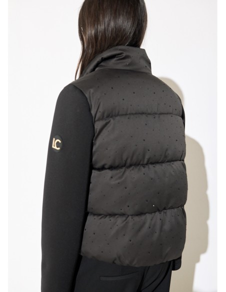 ANORAK-NEGRO-ACOLCHADO-CIERRE-CREMALLERA-STRASS-LOLA-CASADEMUNT