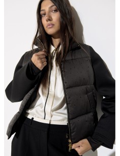 ANORAK-NEGRO-ACOLCHADO-CIERRE-CREMALLERA-STRASS-LOLA-CASADEMUNT 2