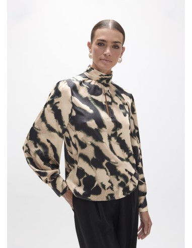 BLUSA-PRINT-MÁRMOL-CIERRE-ABOTONADO-CUELLO-LOLA-CASADEMUNT