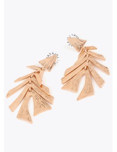 PENDIENTES-HOJAS-TEXTURA-DORADOS-LOLA-CASADEMUNT 2