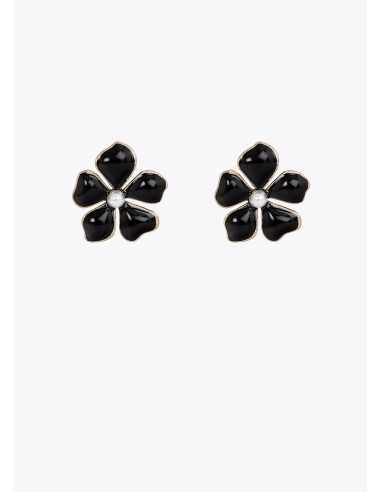 PENDIENTES-BOTÓN-FLOR-LACADA-NEGRA-DETALLE-CENTRO-LOLA-CASADEMUNT