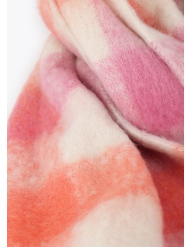 BUFANDA-MULTI-CUADROS-FLECOS-ROSA-NARANJA-CRUDO-LOLA-CASADEMUNT