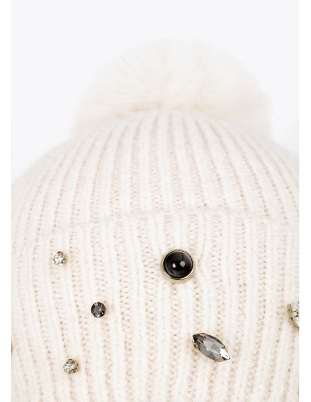 GORRO-PUNTO-PERLAS-CRISTALES-POMPÓN-LOLA-CASADEMUNT