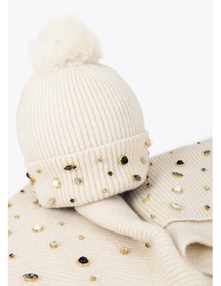 GORRO-PUNTO-PERLAS-CRISTALES-POMPÓN-LOLA-CASADEMUNT