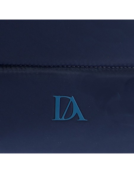 BANDOLERA-AZUL-ACOLCHADA-ASA-BANDOLERA-LOGOTIPADA-COMPARTIMENTO-TRASERO-DON-ALGODÓN