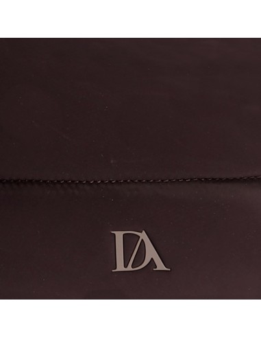 BANDOLERA-MARRÓN-ACOLCHADA-ASA-BANDOLERA-LOGOTIPADA-COMPARTIMENTO-TRASERO-DON-ALGODÓN