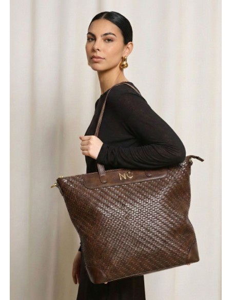 BOLSO-TOTE-TRENZADO-MARRÓN-ASAS-HOMBRO-COMPARTIMENTO-TRASERO-NOCO-COMPLEMENTOS